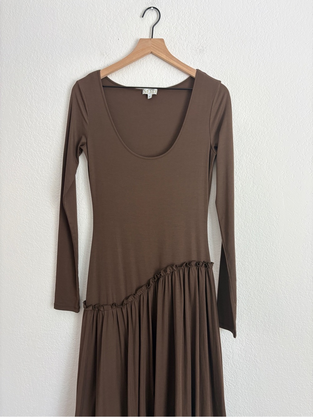 Saemdi Jeanette Chocolate Drop-Waist Midi Dress - Picture 7 of 12